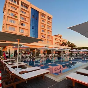 Blumare , Spille Albania
